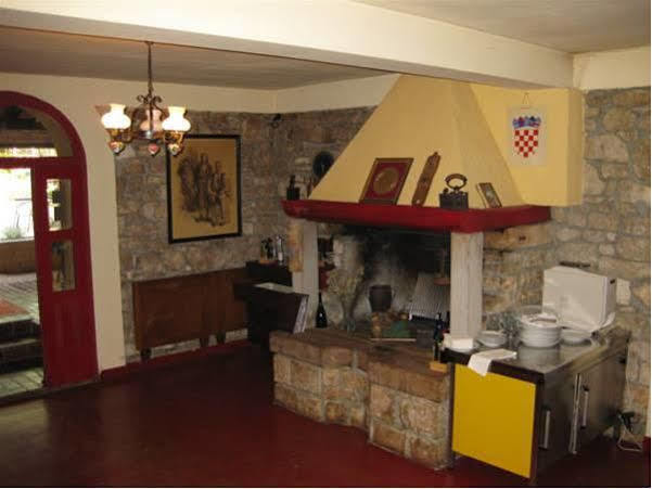 Bed And Breakfast Kolo Adults Only Buzinija Экстерьер фото